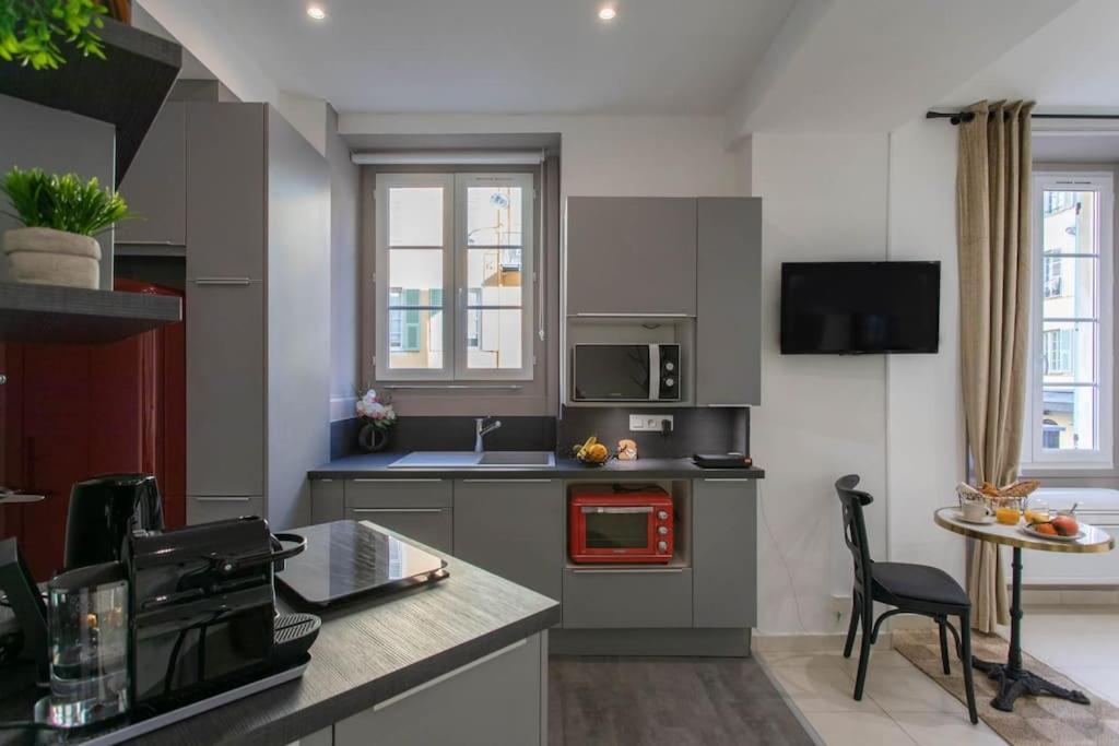 #20 2p Port/parking/ac/central Elegant 5min Promenade Nizza
